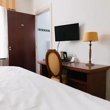 Villa-hotel De Kroon 3*