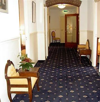 Villa-hotel De Kroon 3* Gennep