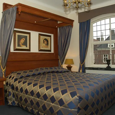 Villa-hotel De Kroon 3*