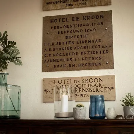 Villa-hotel De Kroon 3*