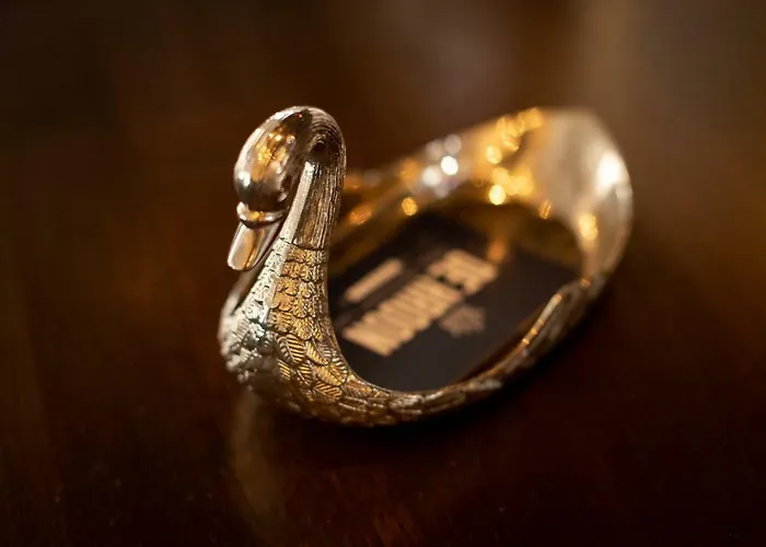 מלון Villa-hotel De Kroon 3*